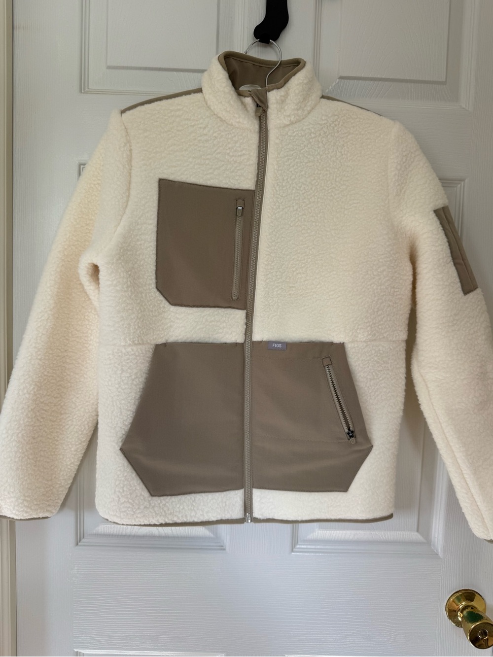 FIGS Women’s Sherpa Full Zip Fleece Jacket